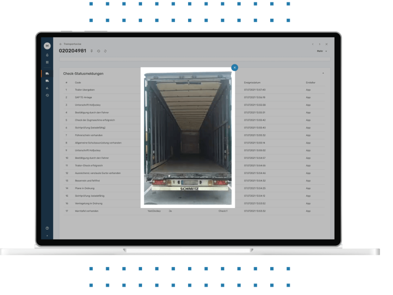 Auf einem Bildschirm ist die Checkliste der EIKONA Yard Management Software zu sehen.