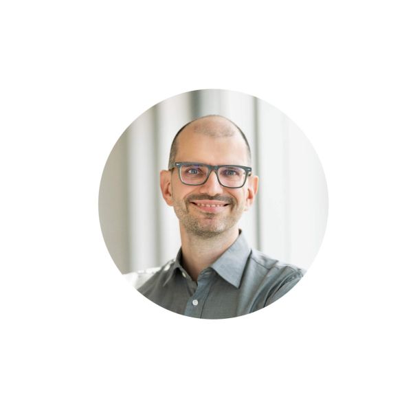 Technischer Vorstand der EIKONA AG Stefan Seufert. Ein Portrait des technischen Vorstands der EIKONA AG Stefan Seufert.