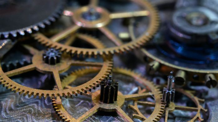 Many interlocking gears