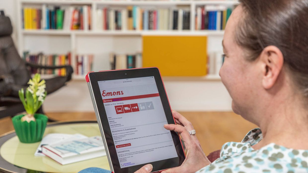 Customer uses EIKONA notification at Emons and reduces service times.